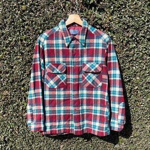 Vintage rare Pendleton board shirt loop collar made in USA